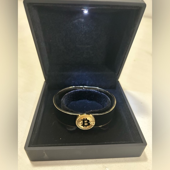 Rare limited Bitcoin Bracelet never worn - Picture 2 of 8